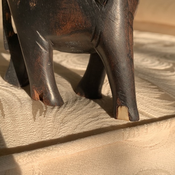 2 Hand carved Ebonywood art elephant - Picture 4 of 9